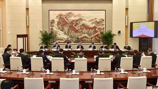 習(xí)近平首次提出：支持有條件的企業(yè)率先碳達(dá)峰！-